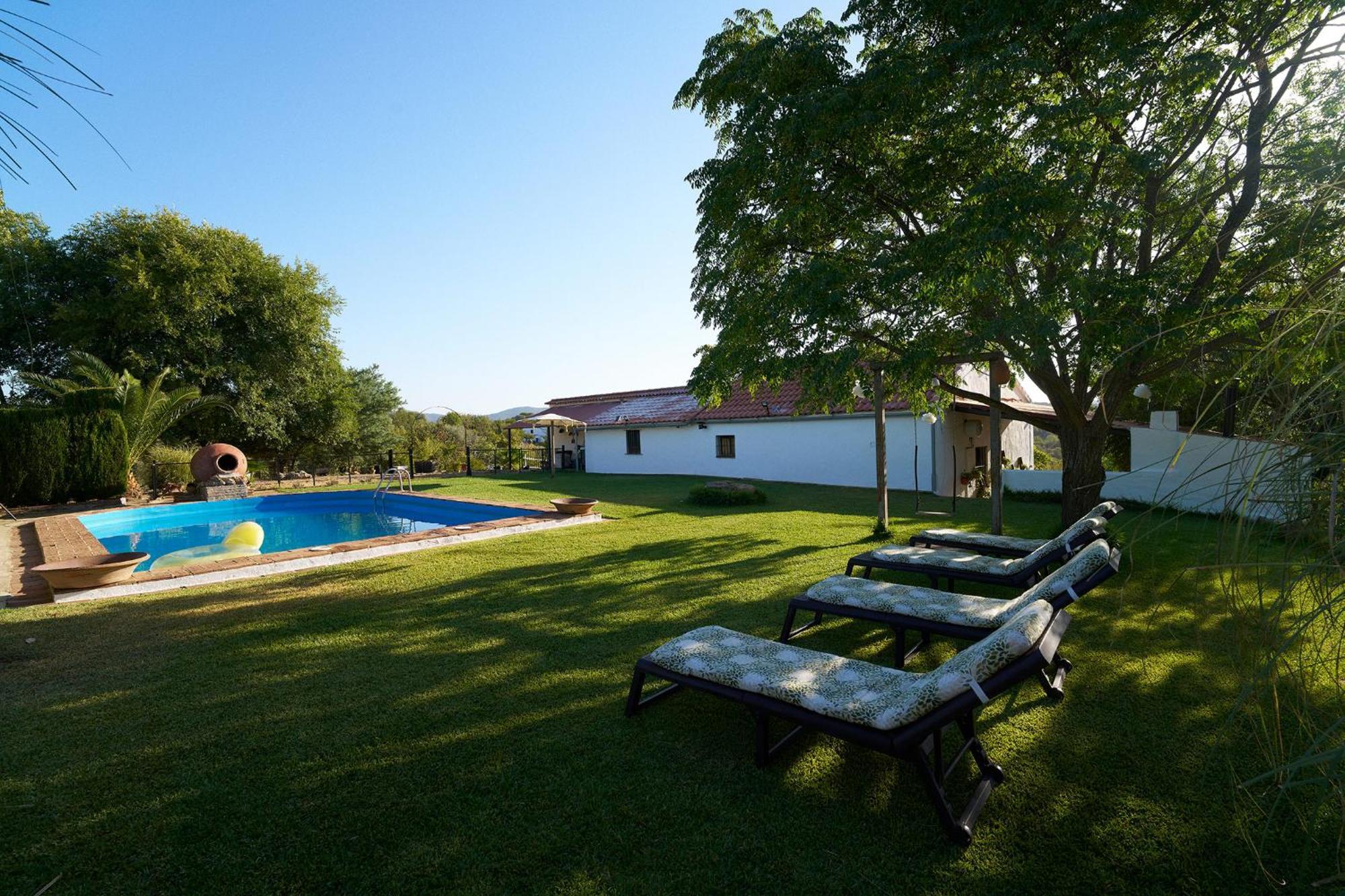 Villa Botero Constantina Exterior photo
